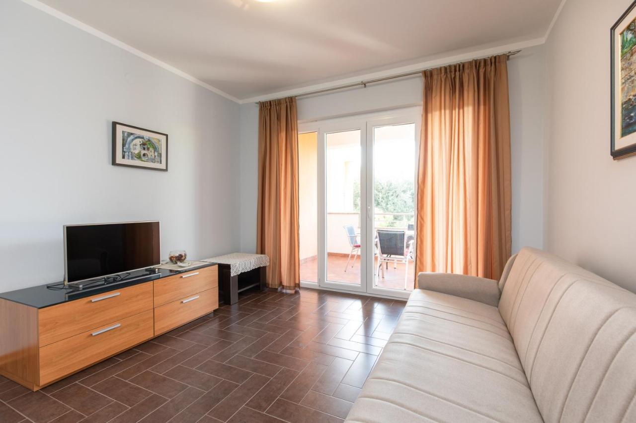 Apartments Bella Vista Крк Екстер'єр фото