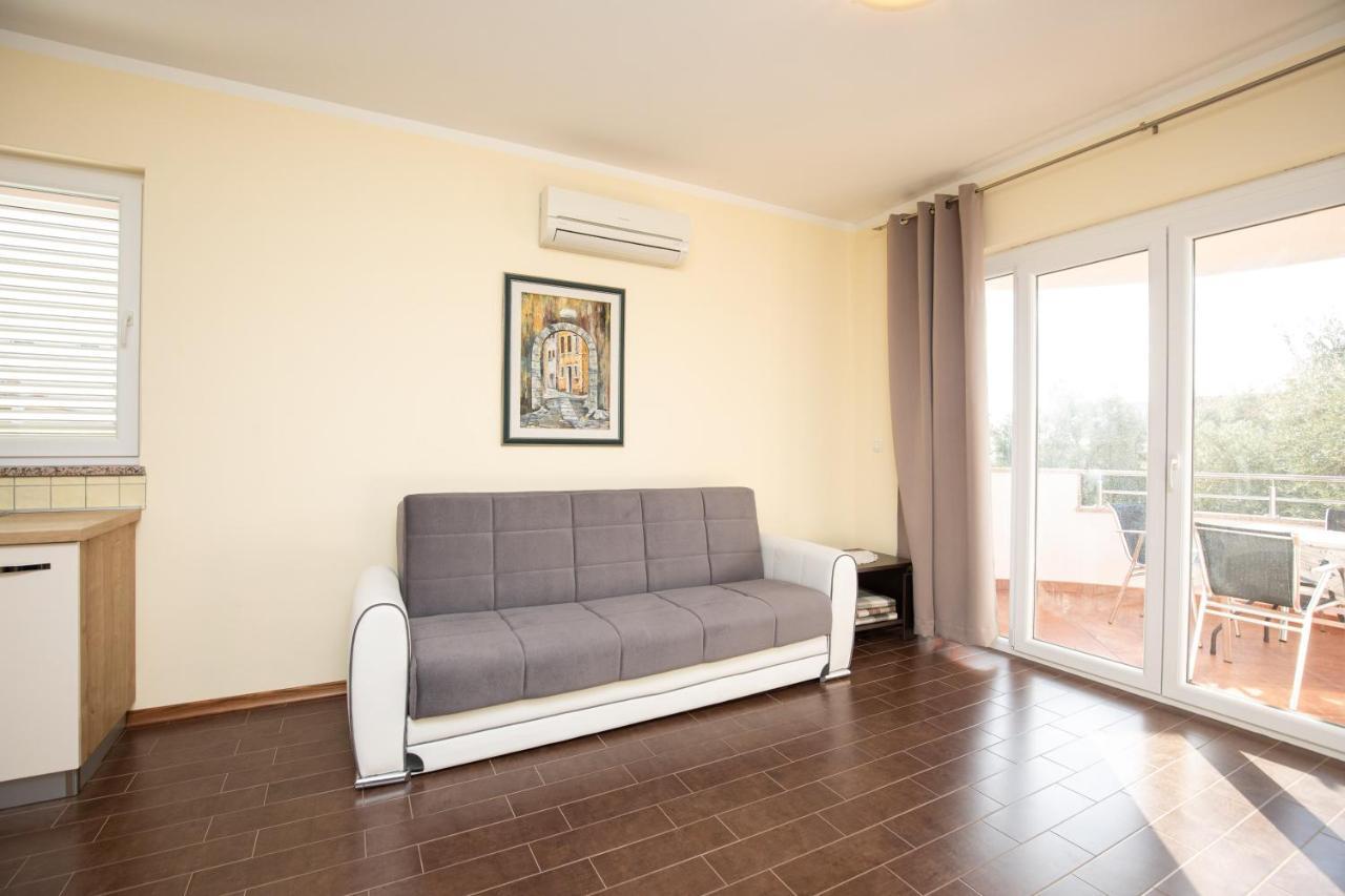Apartments Bella Vista Крк Екстер'єр фото