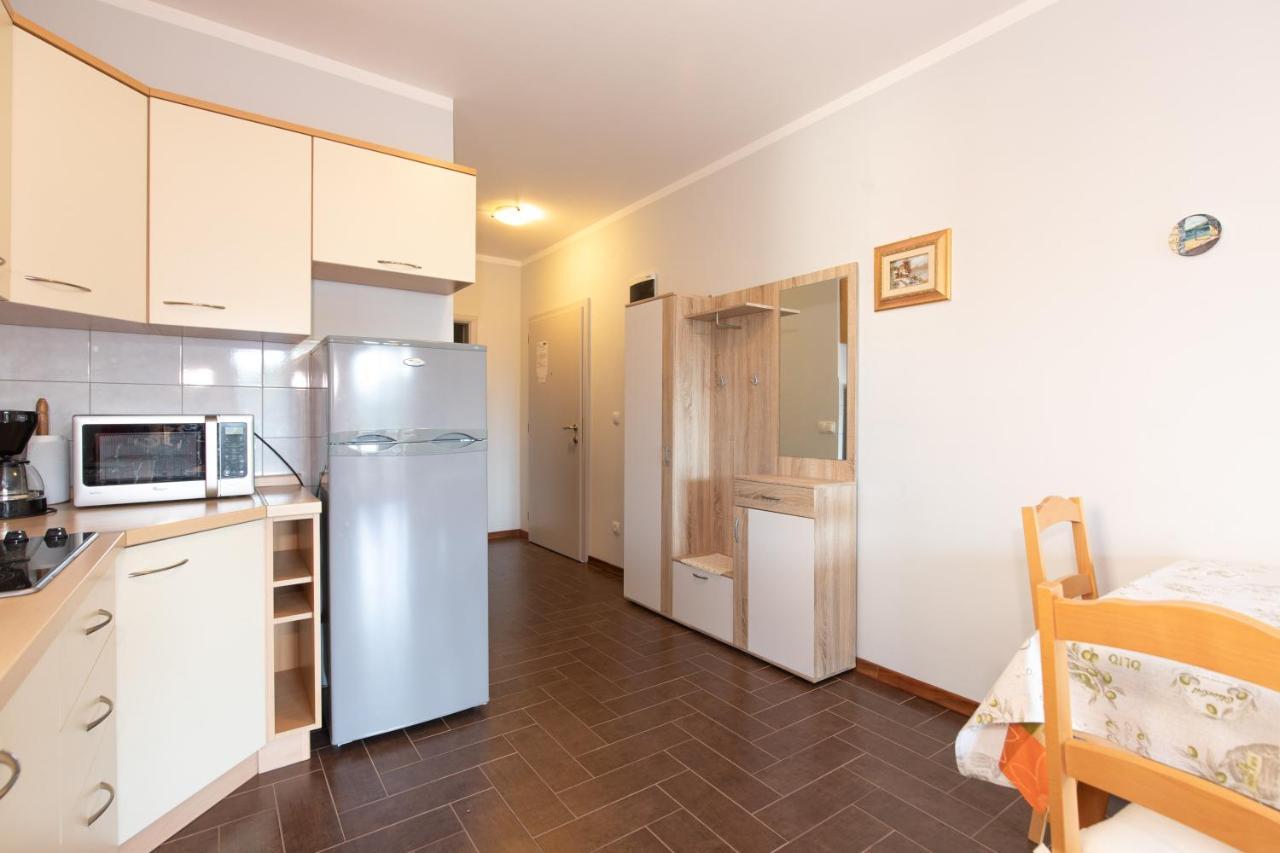 Apartments Bella Vista Крк Екстер'єр фото