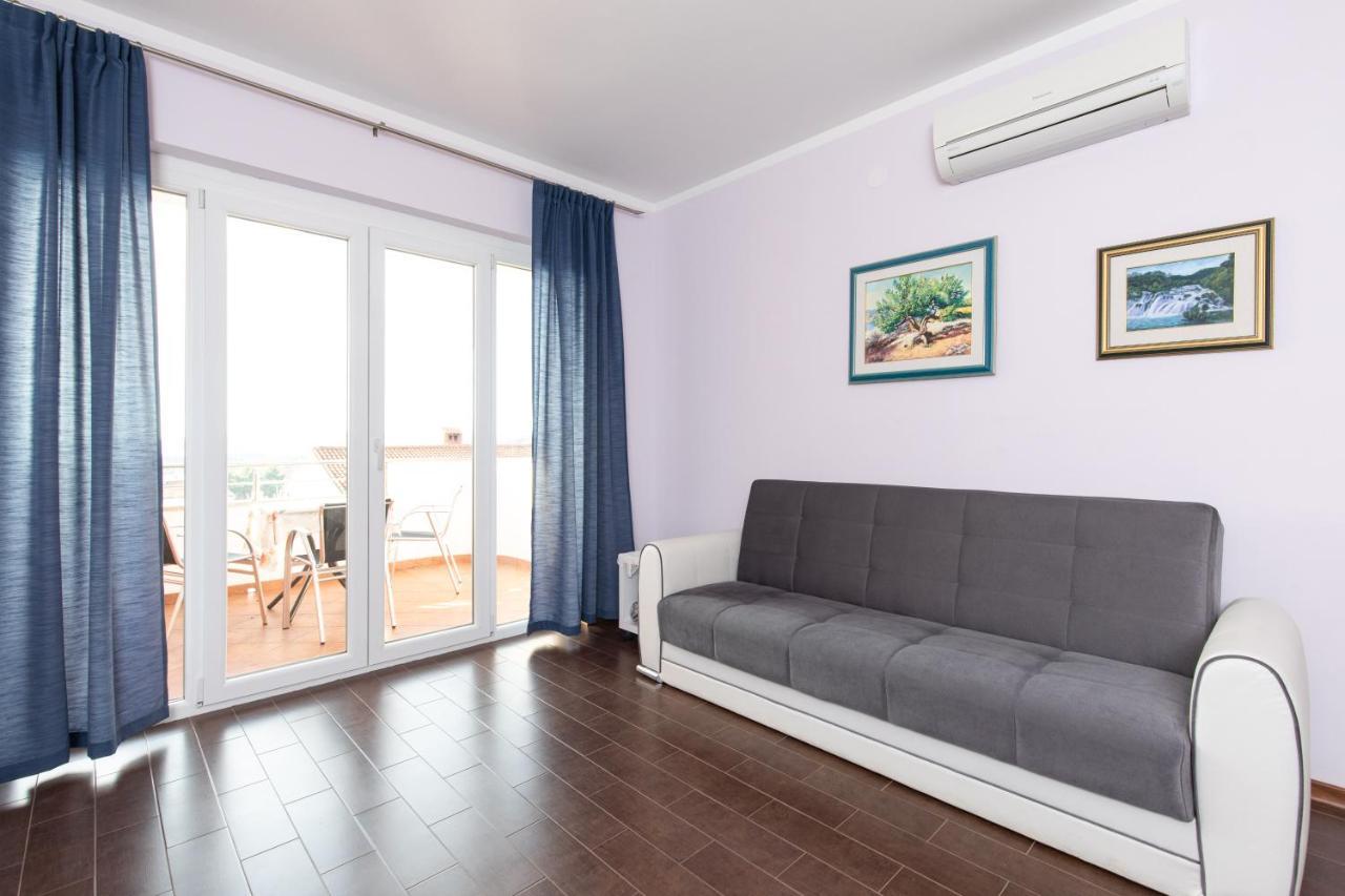 Apartments Bella Vista Крк Екстер'єр фото