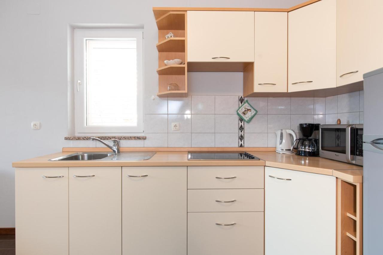 Apartments Bella Vista Крк Екстер'єр фото