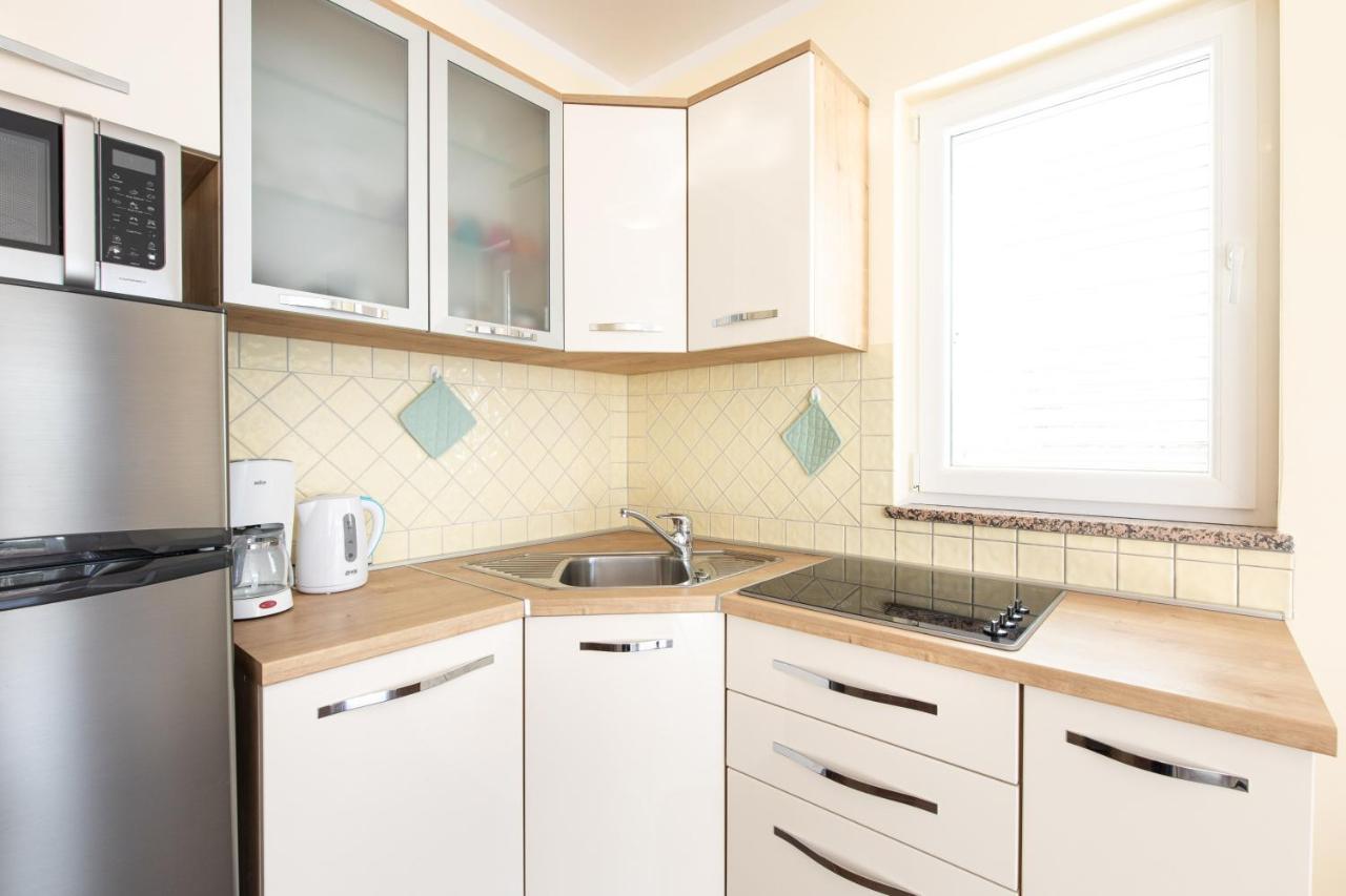 Apartments Bella Vista Крк Екстер'єр фото