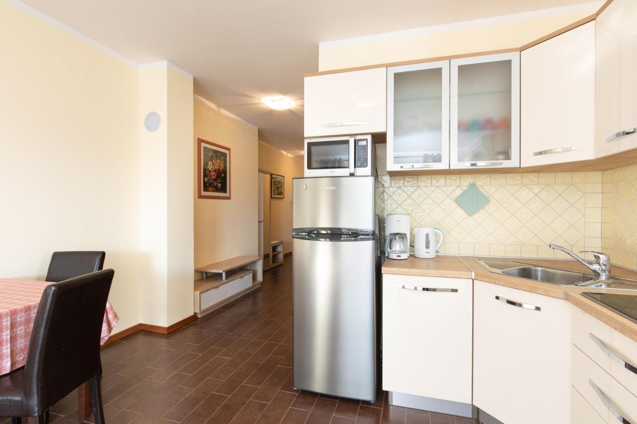 Apartments Bella Vista Крк Екстер'єр фото