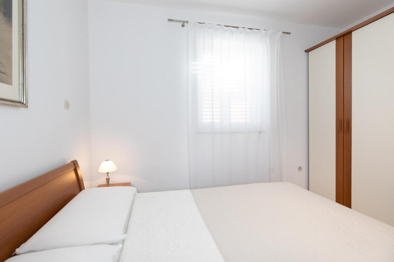 Apartments Bella Vista Крк Екстер'єр фото