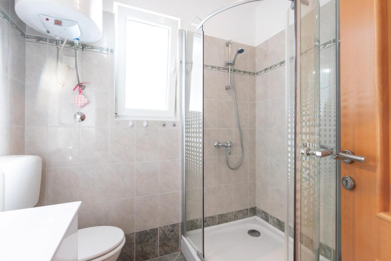 Apartments Bella Vista Крк Екстер'єр фото