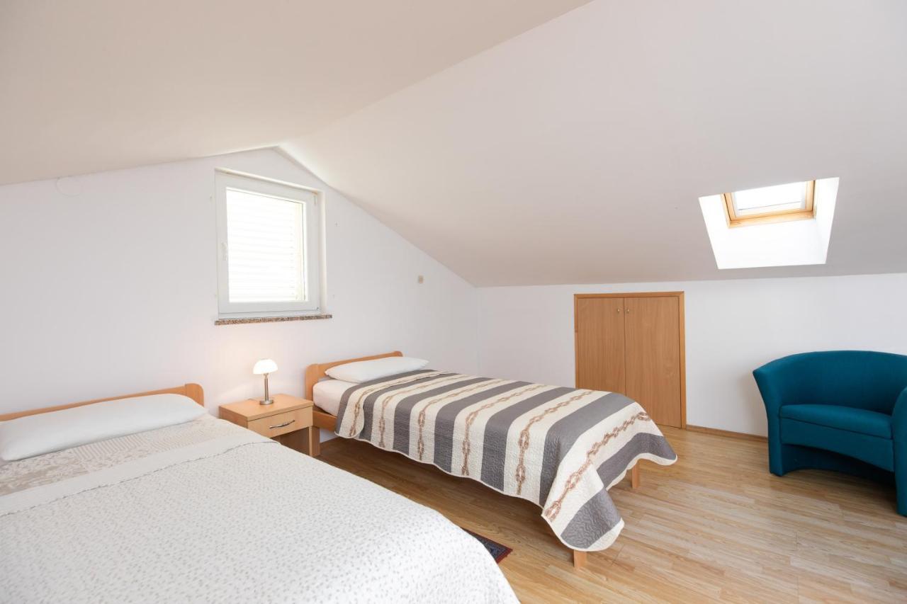 Apartments Bella Vista Крк Екстер'єр фото