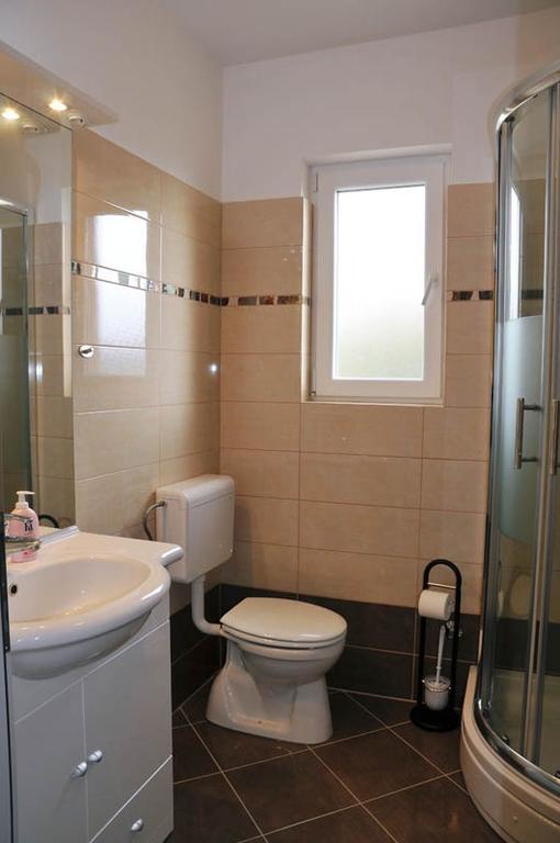 Apartments Bella Vista Крк Екстер'єр фото