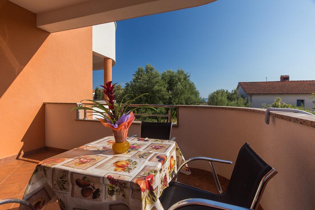 Apartments Bella Vista Крк Екстер'єр фото
